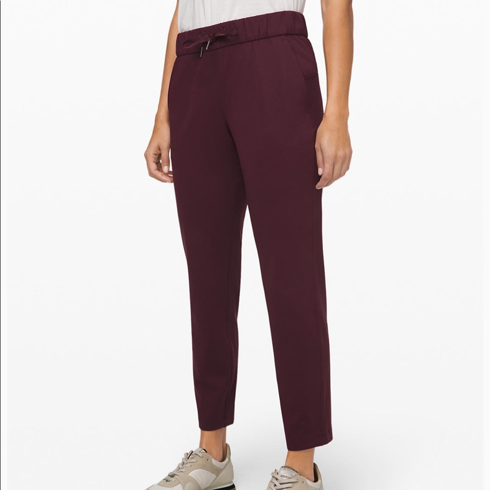 Lululemon on the fly 7/8 length